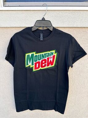 Gildan Mountain Dew Logo Black Short Sleeve Tee T-shirt NWOT